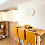 Riverside 3 Bdr With River View Near Portimao *