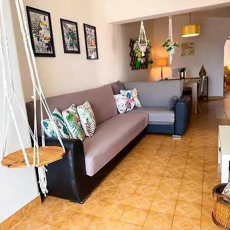 Riverside 3 Bdr With River View Near Portimao Estombar