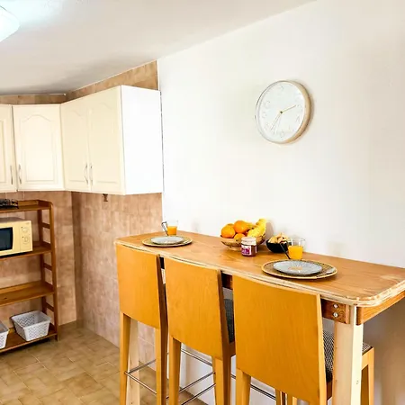 Riverside 3 Bdr With River View Near Portimao *