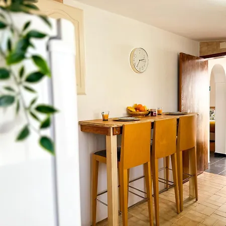 Riverside 3 Bdr With River View Near Portimao Estombar