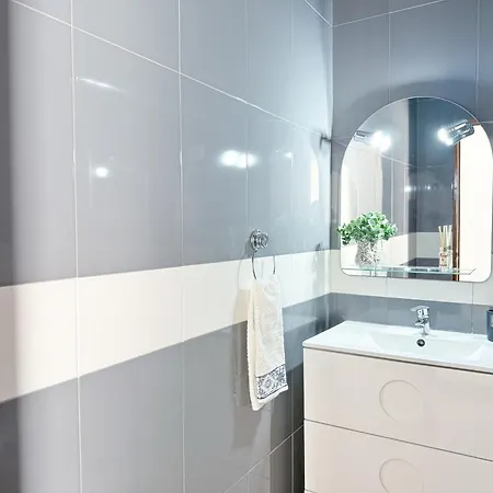 Riverside 3 Bdr With River View Near Portimao