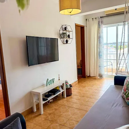 Riverside 3 Bdr With River View Near Portimao شقة